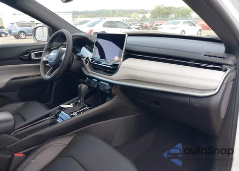 2025 Jeep Compass Limited 4X4 from USA, damaged, VIN 3C4NJDCN8ST555673